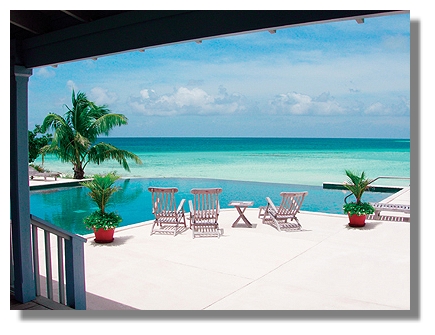 Beautiful swimming pool at Deep Water Cay Club